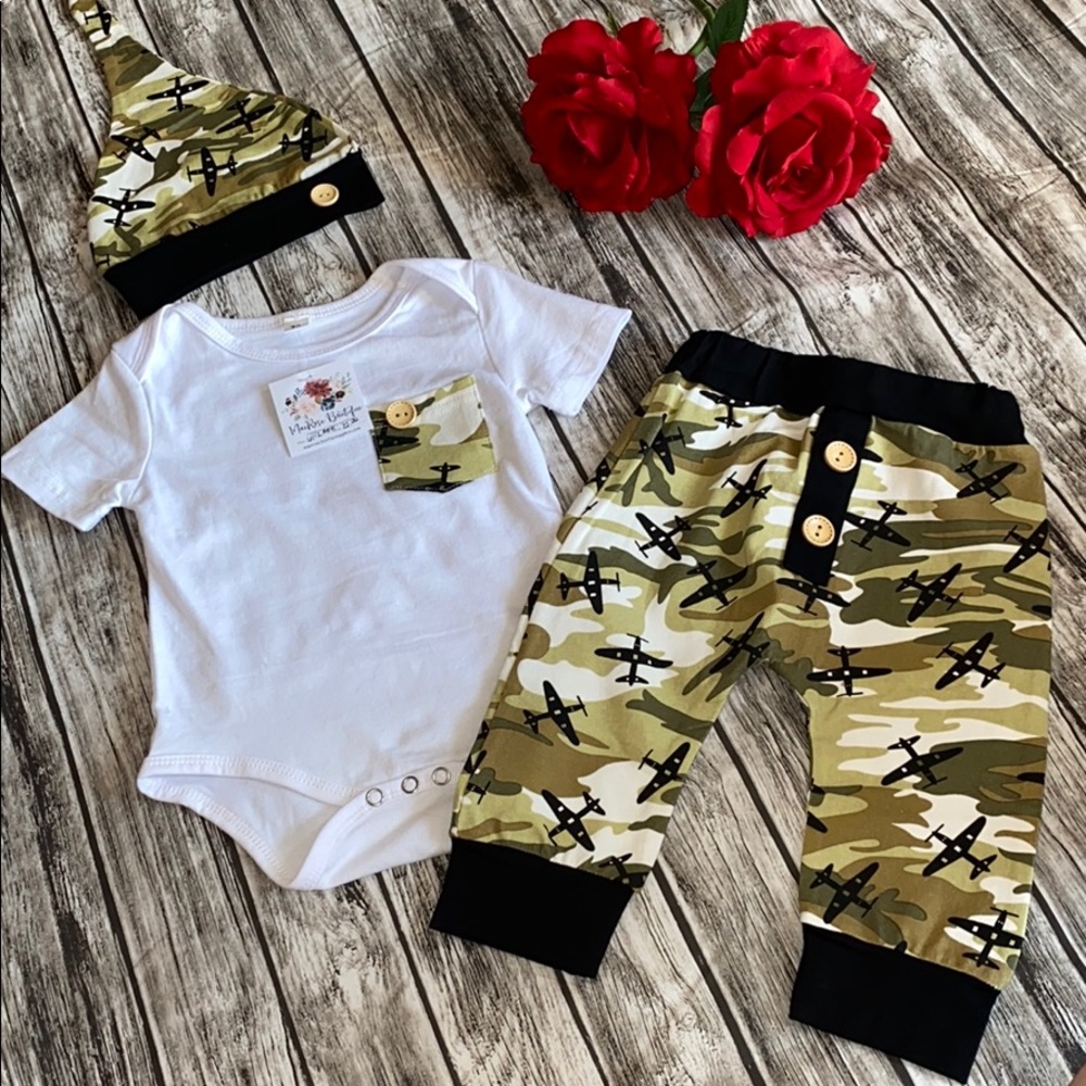 Little boys 3pc airplane outfit!